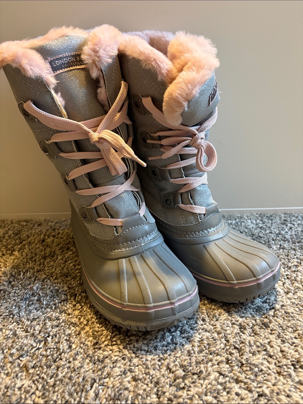 Kids snow boots